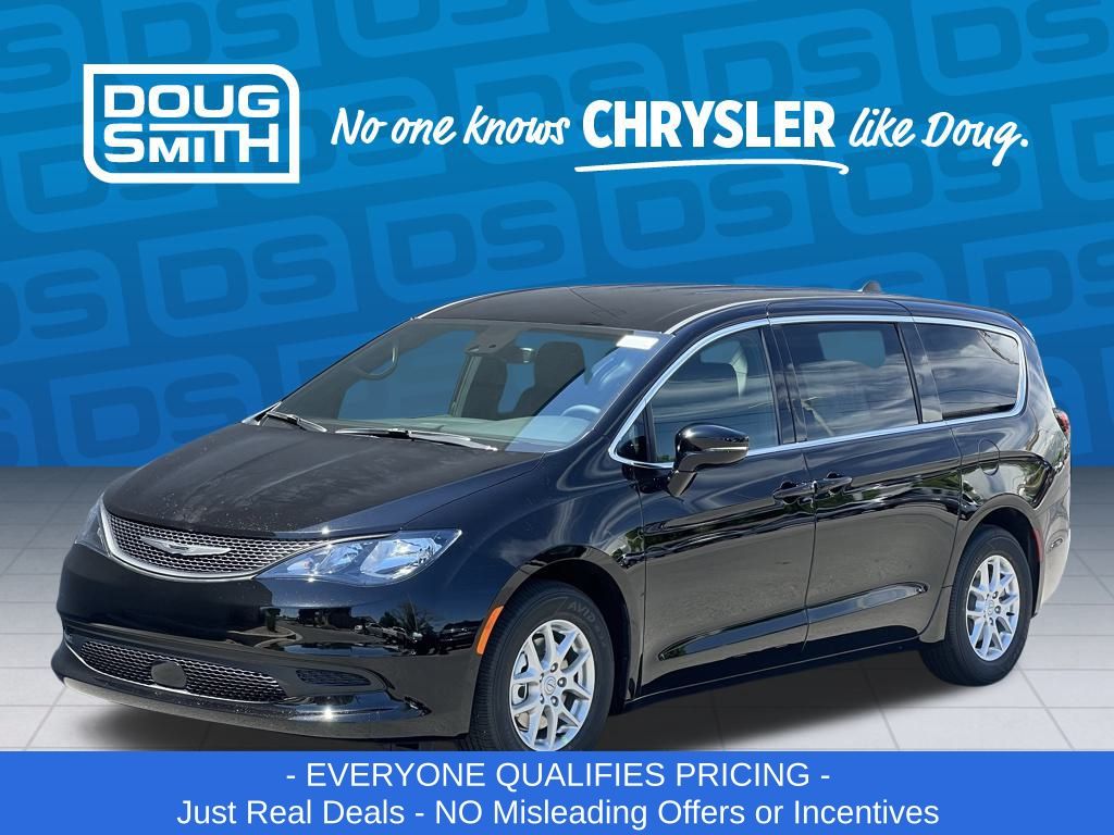 2025 Chrysler Voyager LX's photo