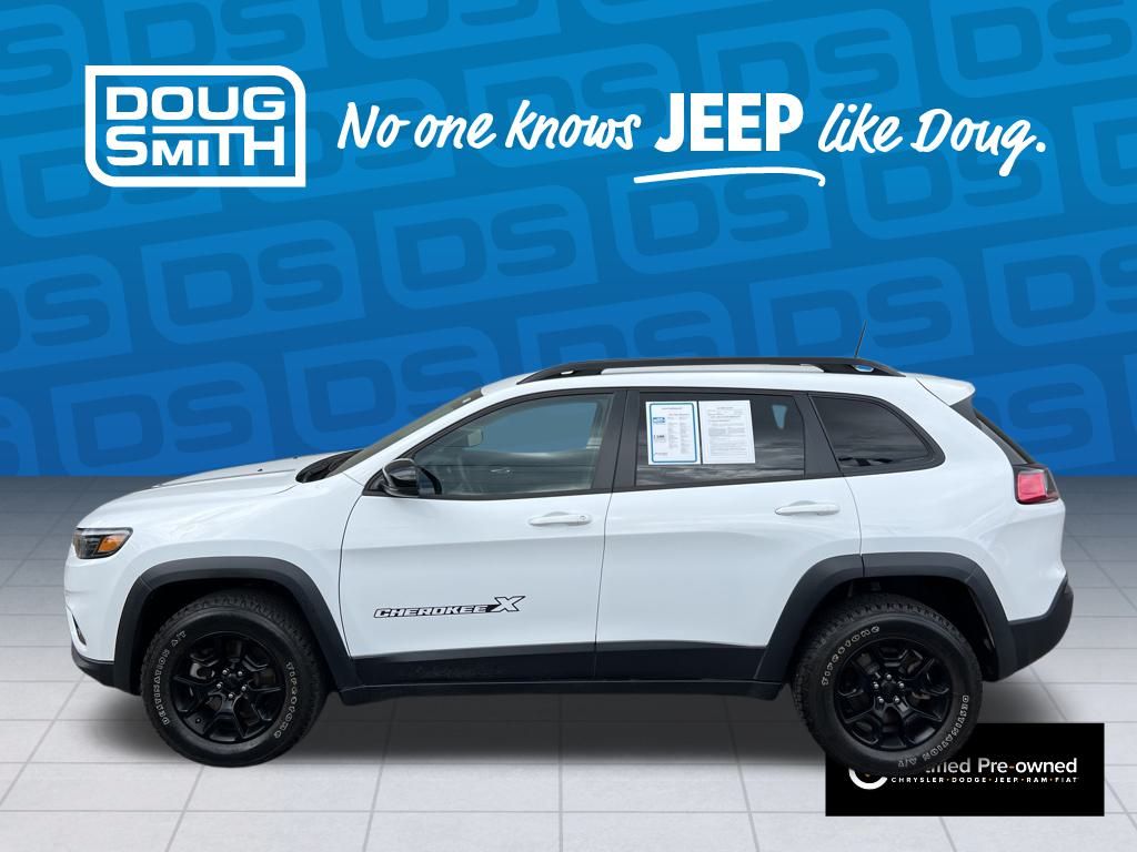 2022 Jeep Cherokee Latitude photo 2