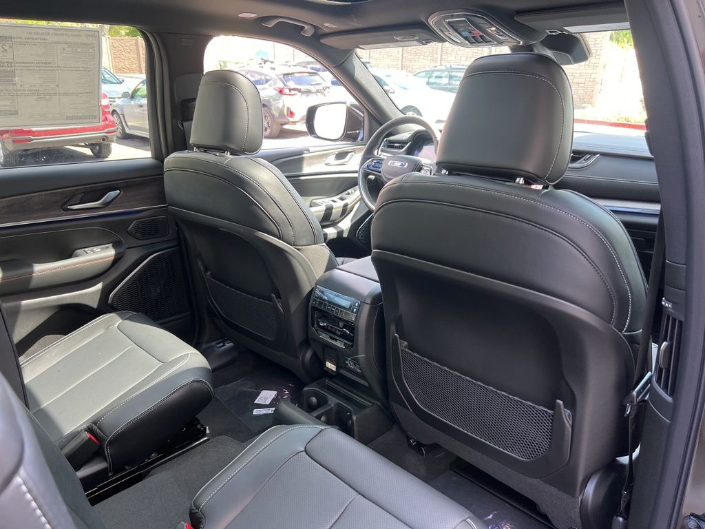 2025 Jeep Grand Cherokee L Overland - Photo 26