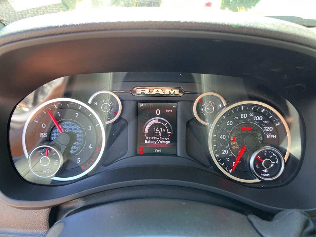 2026 RAM 3500 Tradesman - Photo 16