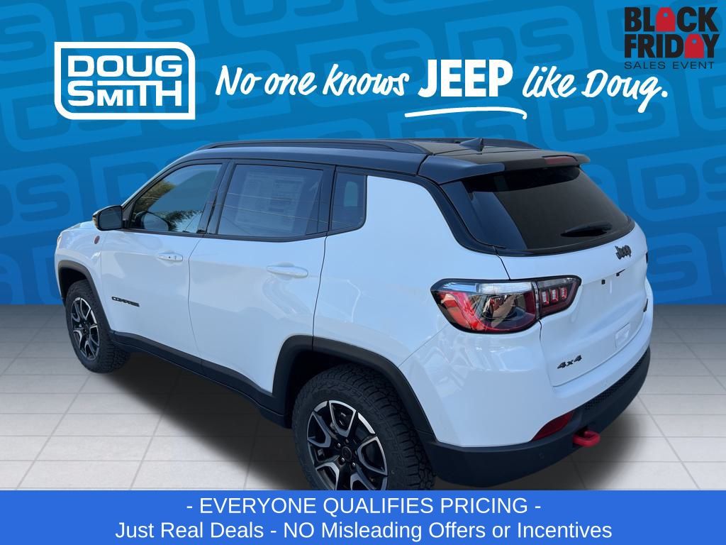 2026 Jeep Compass Trailhawk Sport photo 4