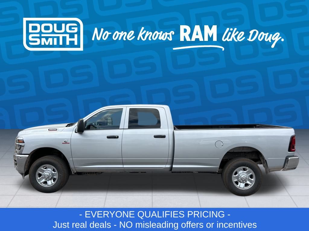 2026 Ram 3500 Tradesman photo 2