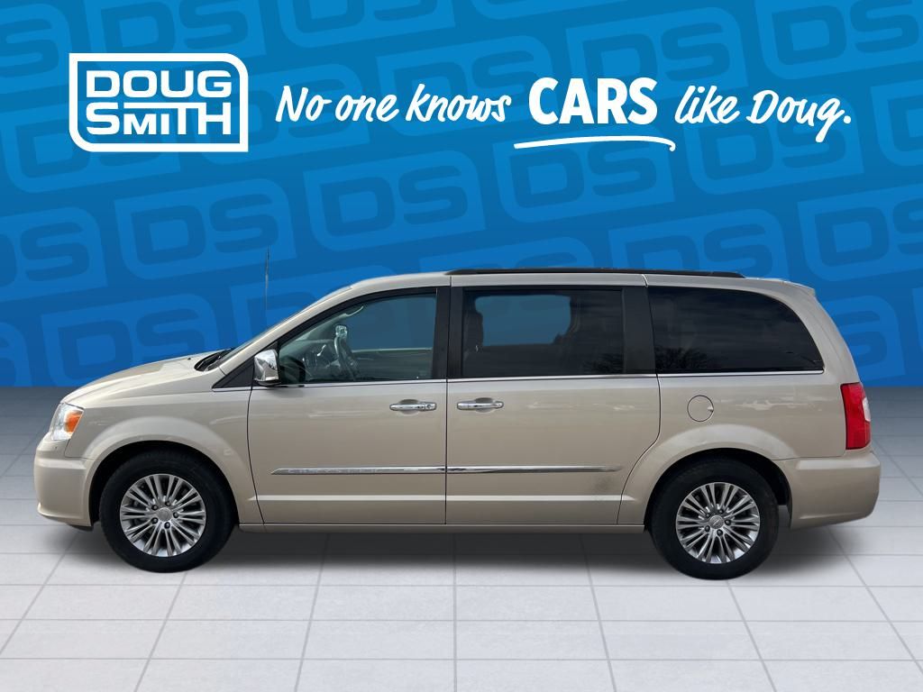 Used 2016 Chrysler Town & Country Anniversary Edition with VIN 2C4RC1CG5GR133138 for sale in American Fork, UT