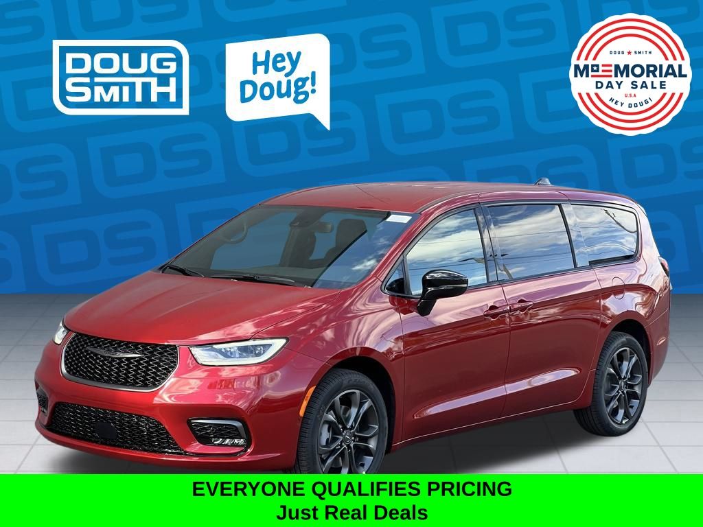 2026 Chrysler Pacifica Select AWD's photo