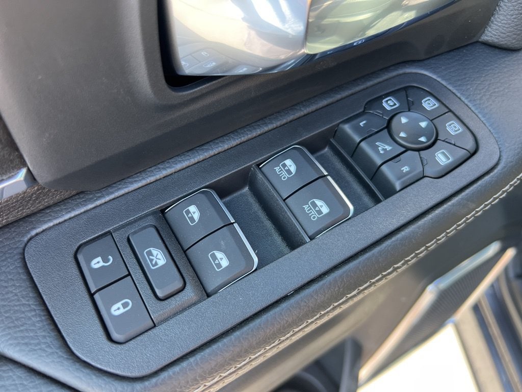 2026 RAM 2500 Laramie - Photo 11