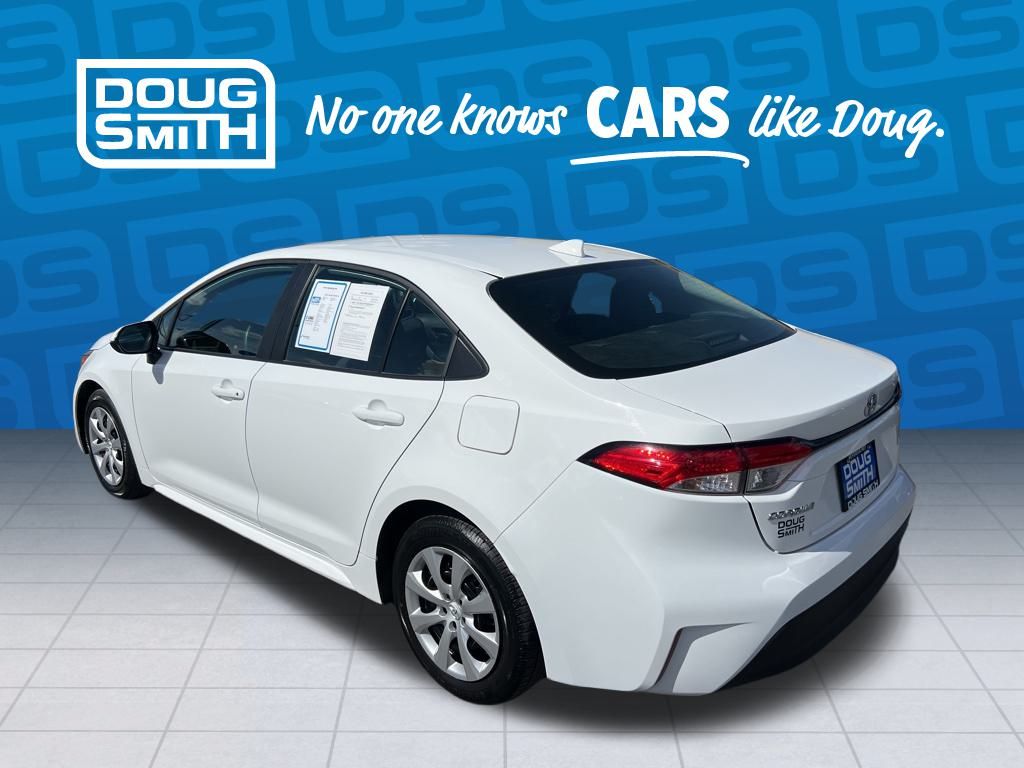2024 Toyota Corolla LE photo 3