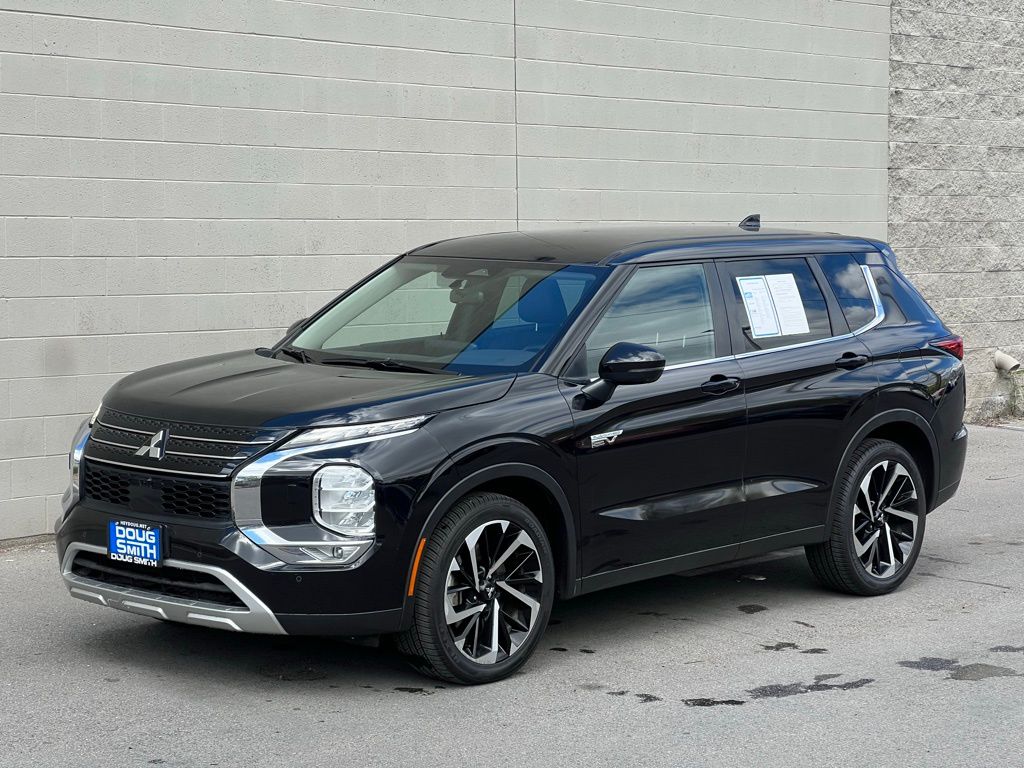 Used 2023 Mitsubishi Outlander Plug-In Hybrid SE with VIN JA4T5UA90PZ037701 for sale in American Fork, UT