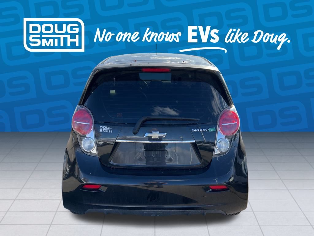 2016 Chevrolet Spark EV 2LT photo 4