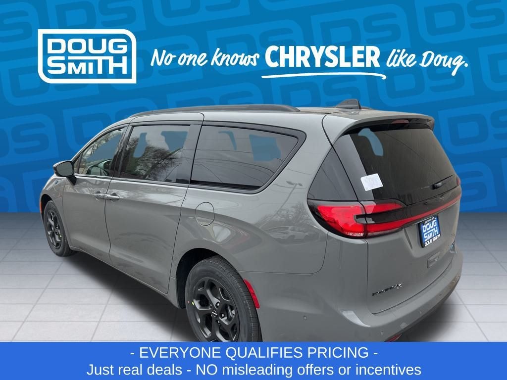 New 2025 Chrysler Pacifica Hybrid PACIFICA PLUG-IN HYBRID S APPEARANCE Passenger Van