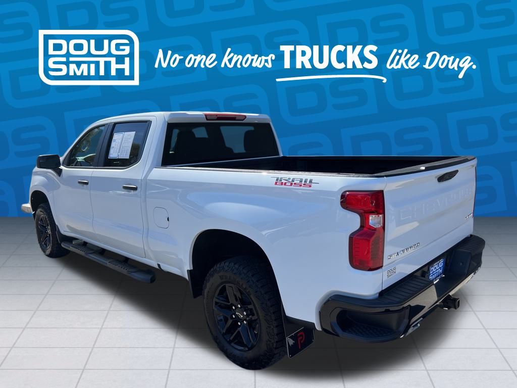 2024 Chevrolet Silverado 1500 Custom Trail Boss photo 3