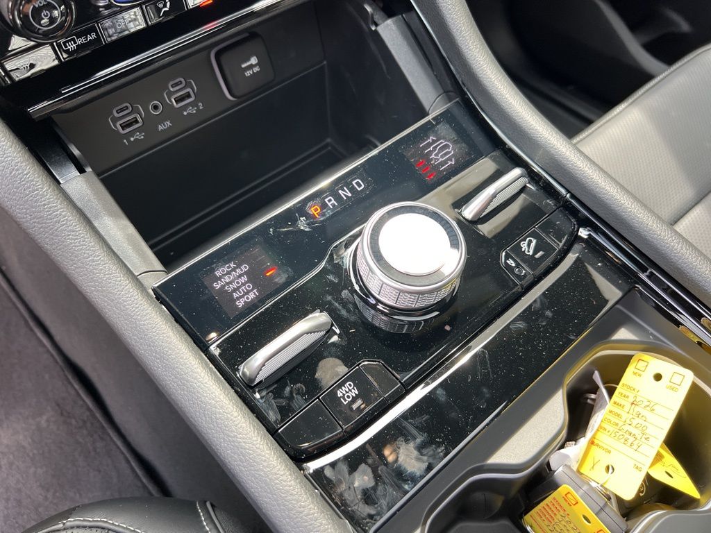 2025 Jeep Grand Cherokee Overland - Photo 18