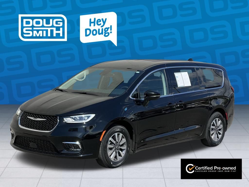 2024 Chrysler Pacifica Hybrid Select PHEV's photo