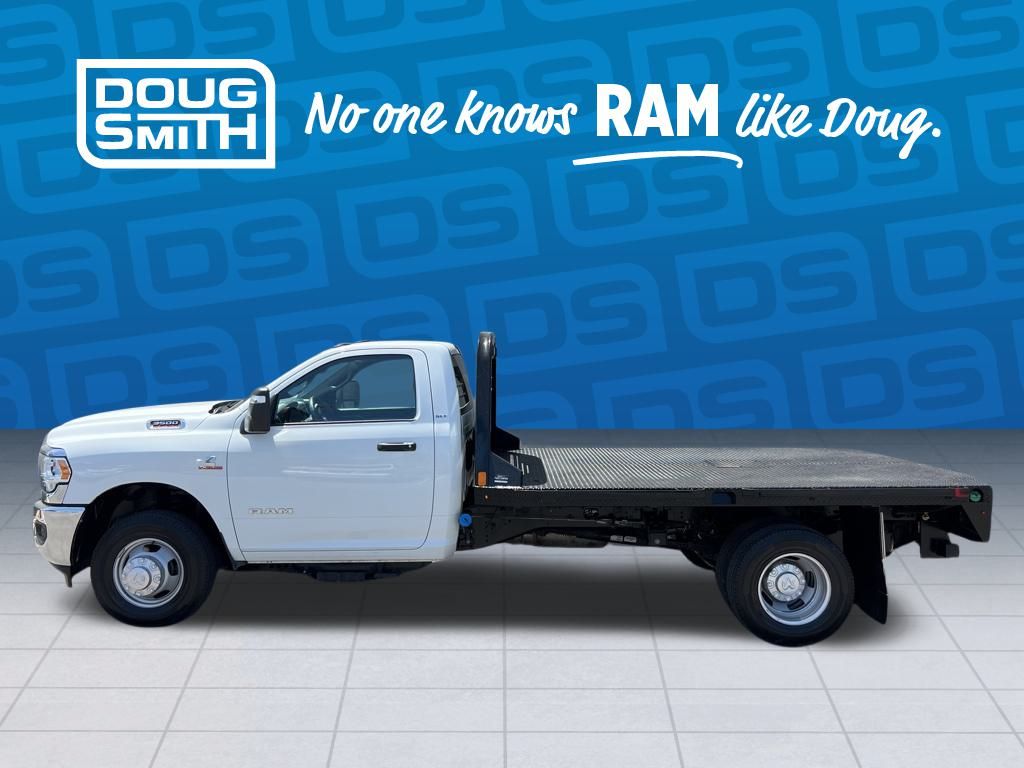 2023 Ram 3500 SLT photo 2