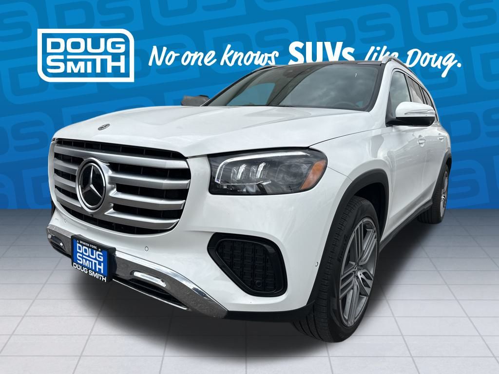 2024 Mercedes Benz GLS 450 4MATIC photo 3