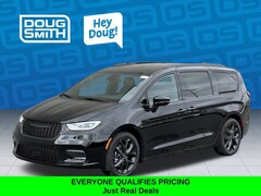 2026 Chrysler Pacifica Select Passenger Van
