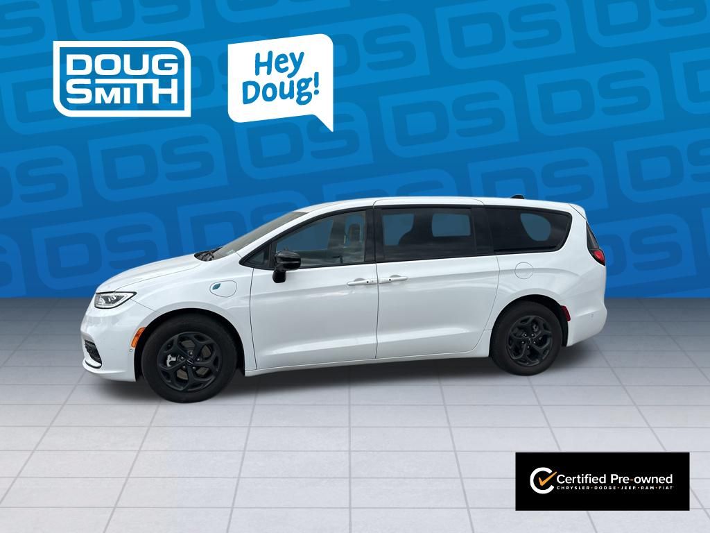 Certified 2024 Chrysler Pacifica PHEV Select with VIN 2C4RC1S72RR160950 for sale in American Fork, UT