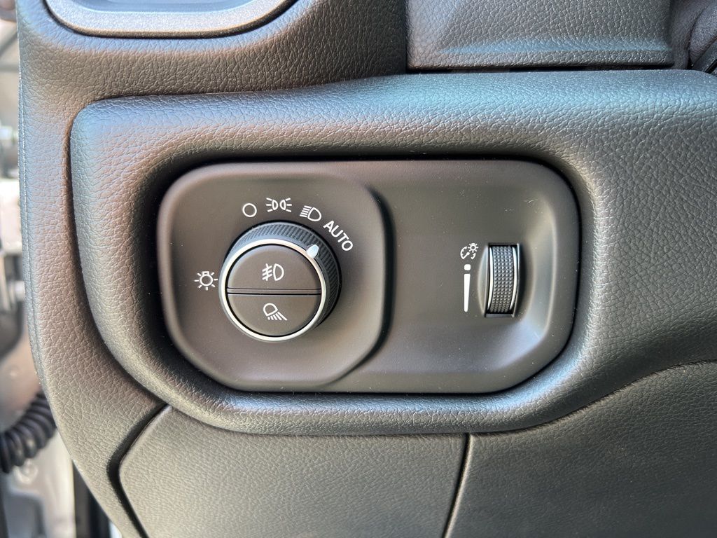 2026 RAM 2500 Tradesman - Photo 12