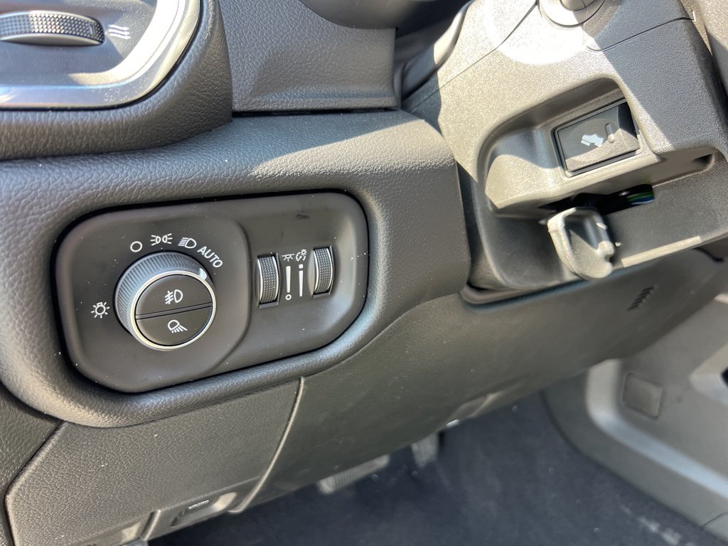 2026 RAM 2500 Laramie - Photo 12