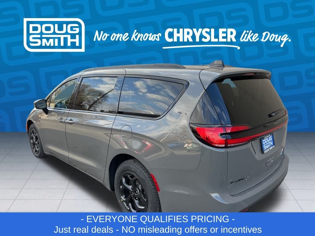 New 2025 Chrysler Pacifica Hybrid PACIFICA PLUG-IN HYBRID S APPEARANCE Passenger Van