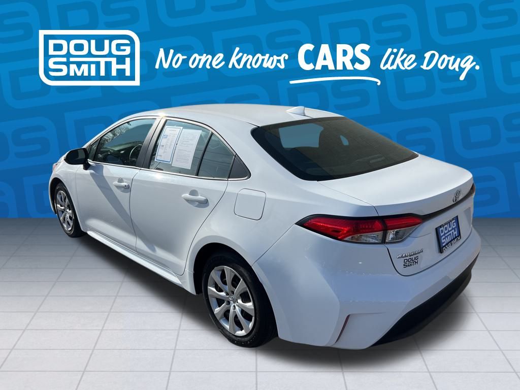 2024 Toyota Corolla LE photo 3