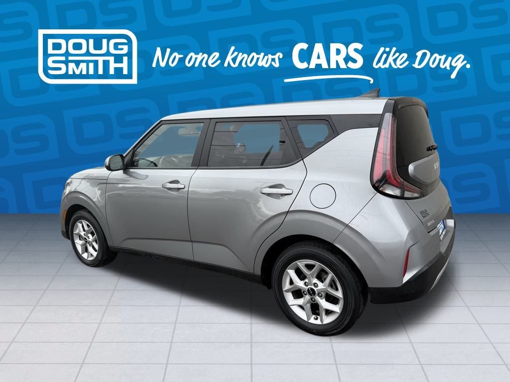 Used 2023 Kia Soul LX Hatchback