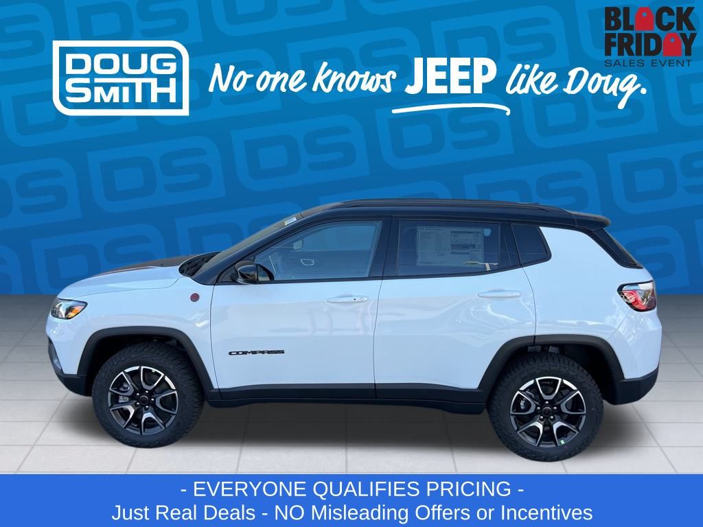 2026 Jeep Compass Trailhawk Sport photo 3