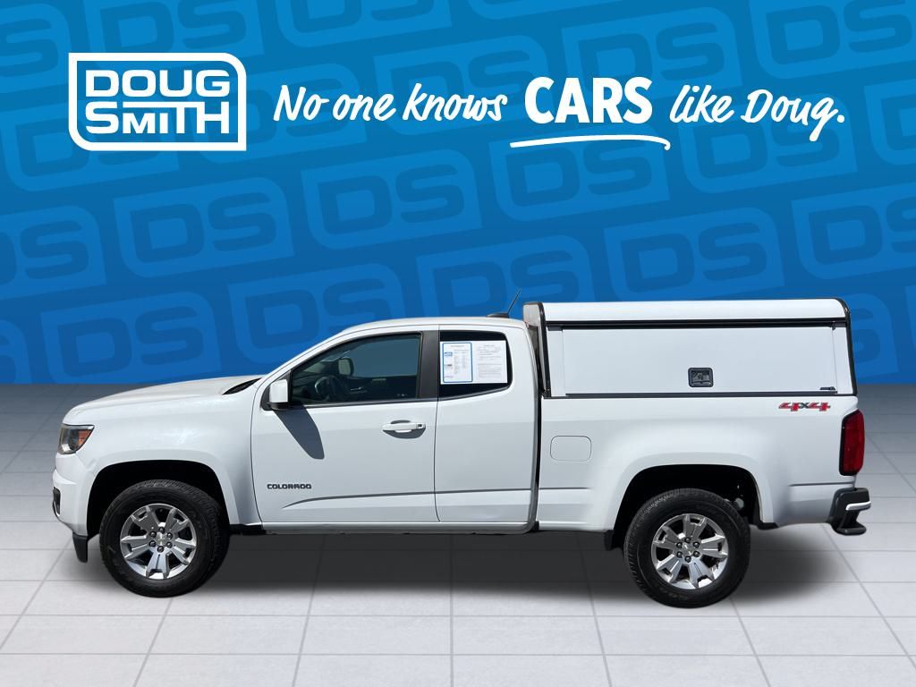 2018 Chevrolet Colorado LT photo 2