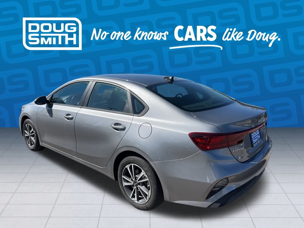 2024 Kia Forte LXS photo 3