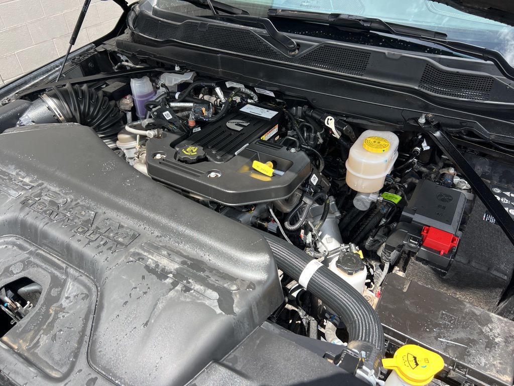 2025 RAM 2500 Laramie - Photo 32