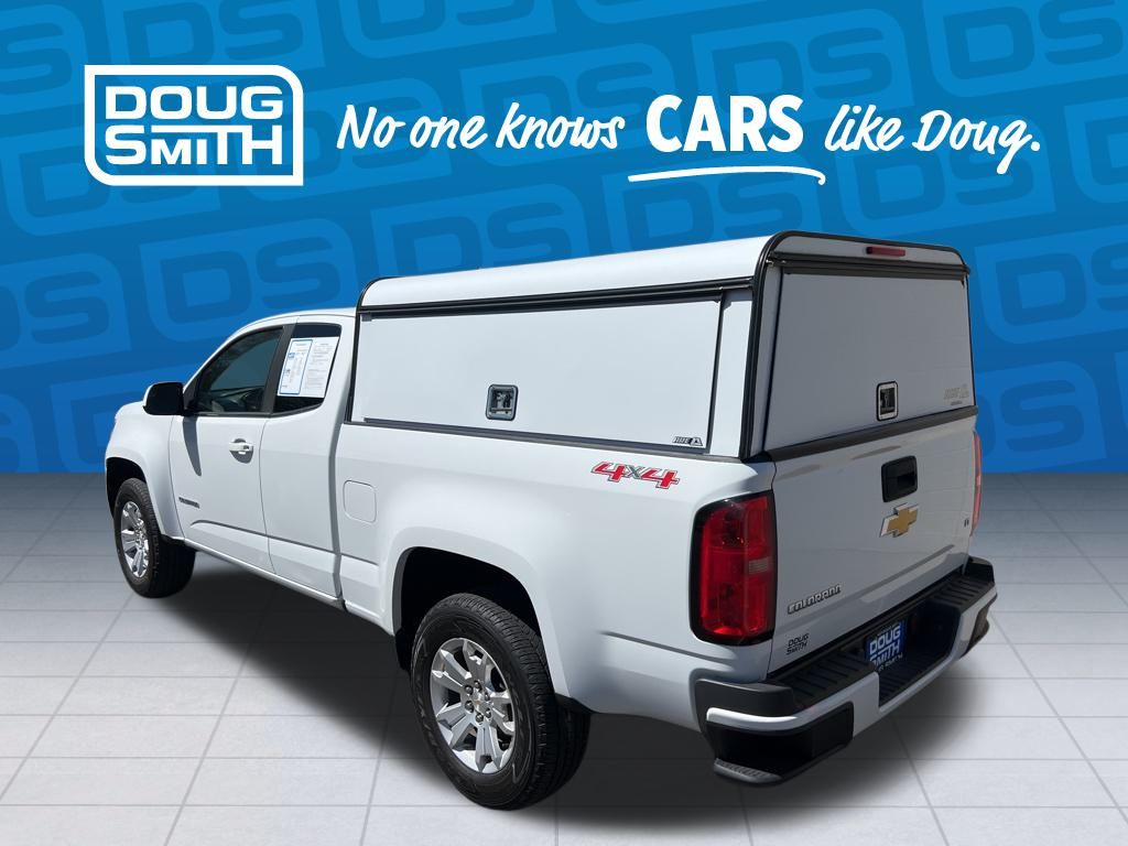 2018 Chevrolet Colorado LT photo 3