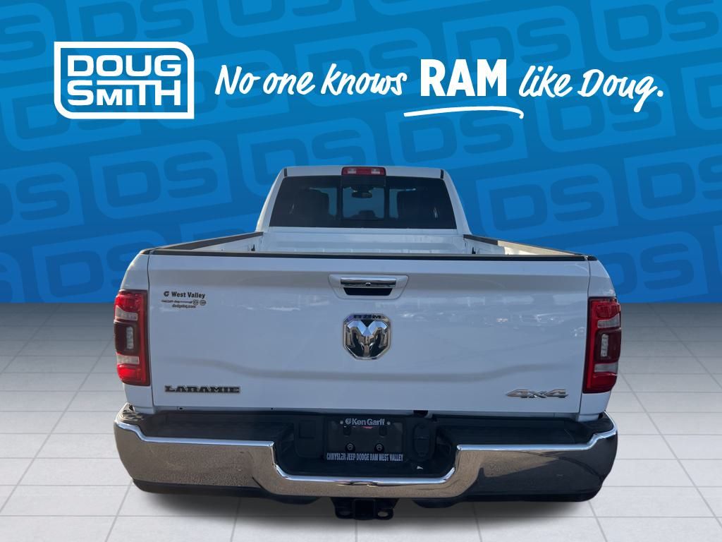 2022 Ram 3500 Laramie photo 4