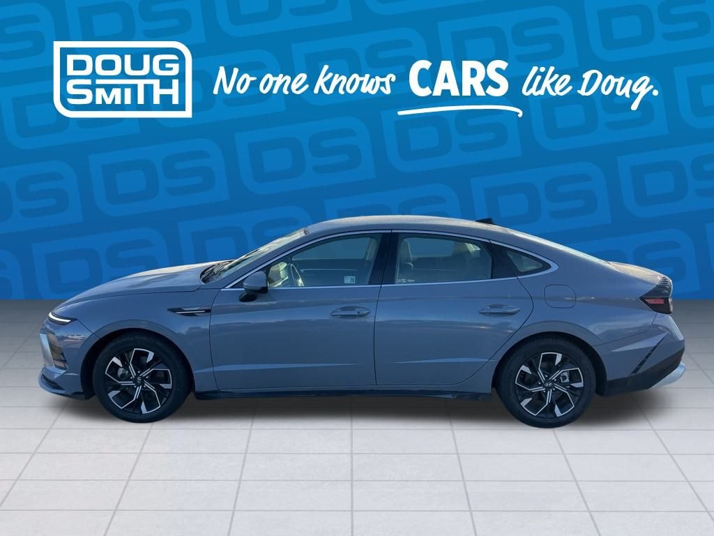 Used 2025 Hyundai Sonata SEL Sedan