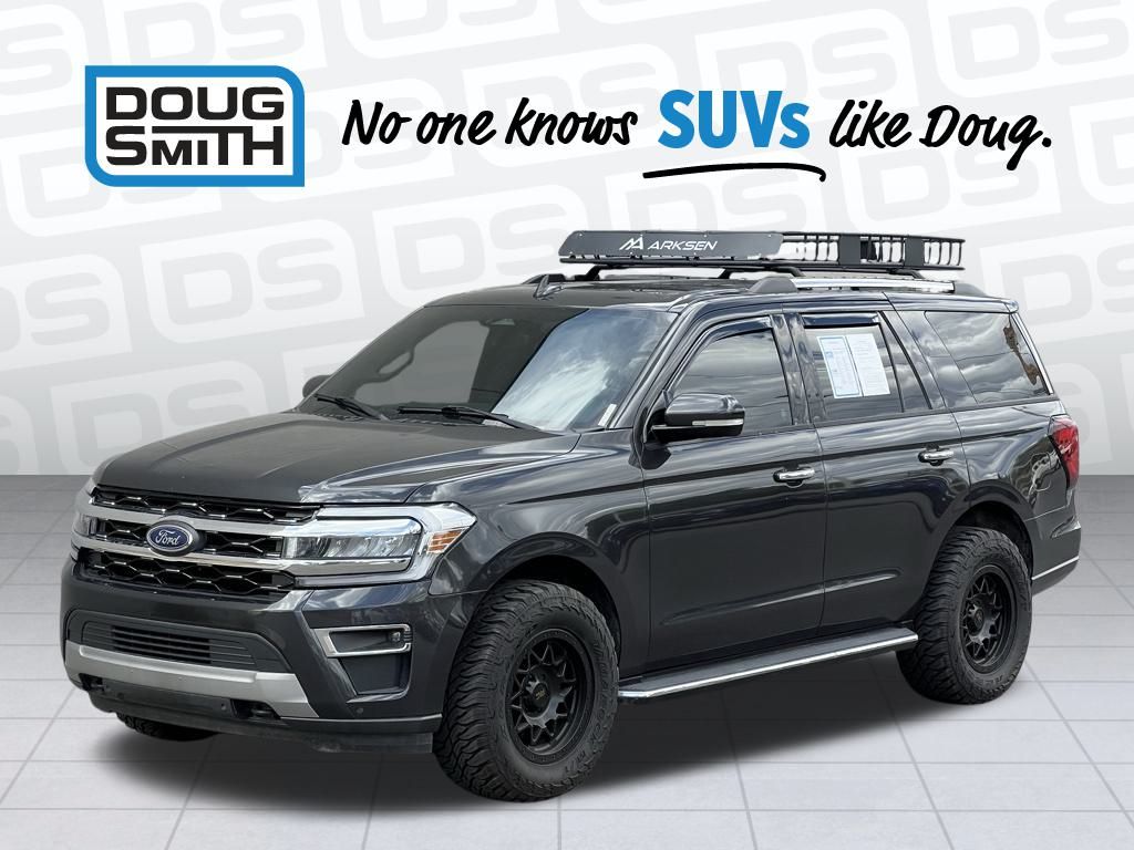 2022 Ford Expedition Limited's photo