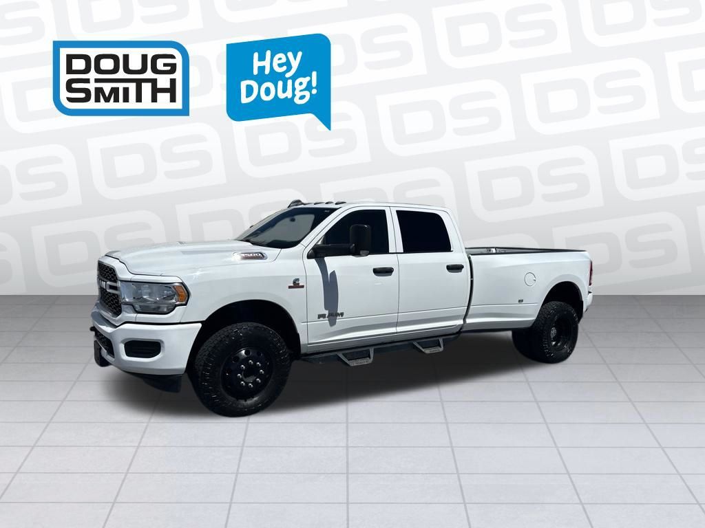2022 RAM 3500 Tradesman 4X4 Crew Cab LWB's photo