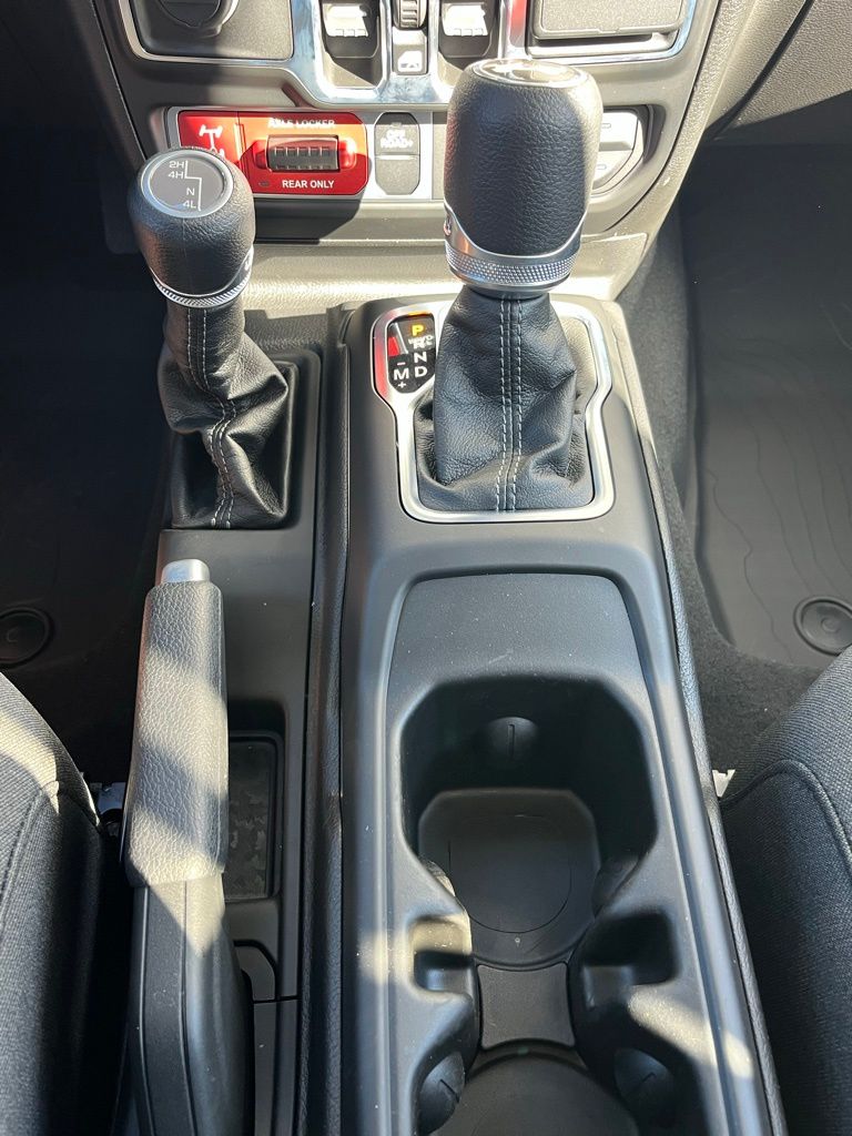 2026 Jeep Wrangler 4-Door Willys - Photo 18