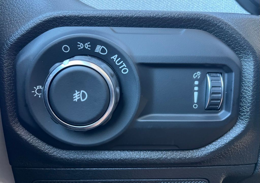 2026 Jeep Wrangler 4-Door Willys - Photo 19
