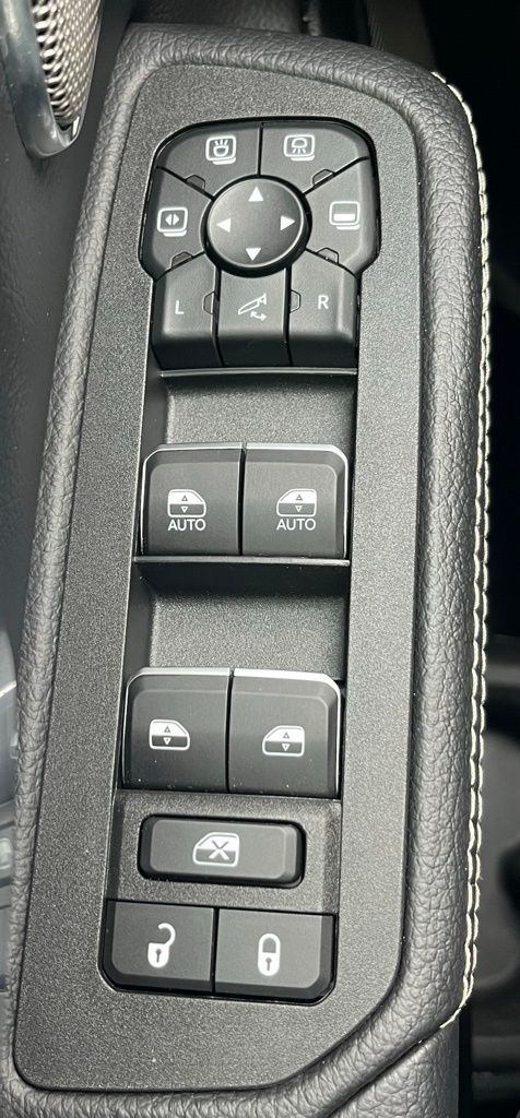 2026 RAM 1500 Laramie - Photo 10