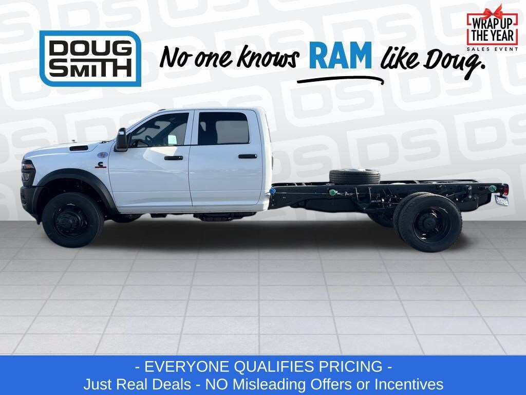 New 2026 Ram 5500 Chassis Cab TRADESMAN CREW 4X4 84' CA Pickup