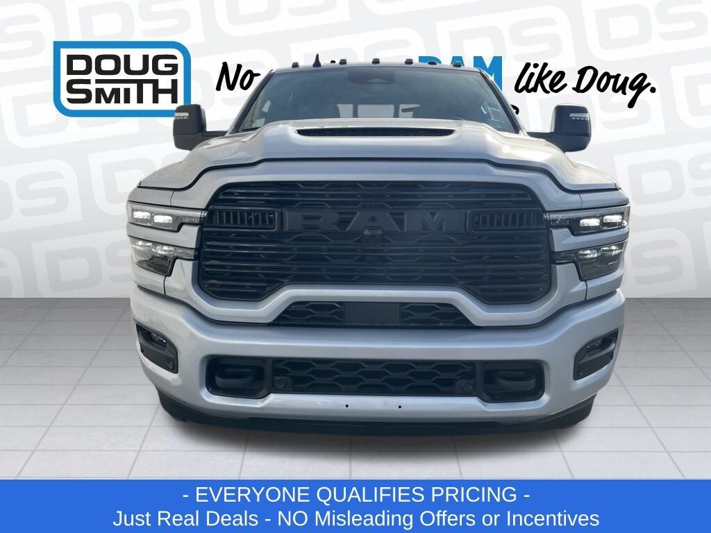 New 2026 Ram 2500 LARAMIE CREW CAB 4X4 8' BOX Pickup