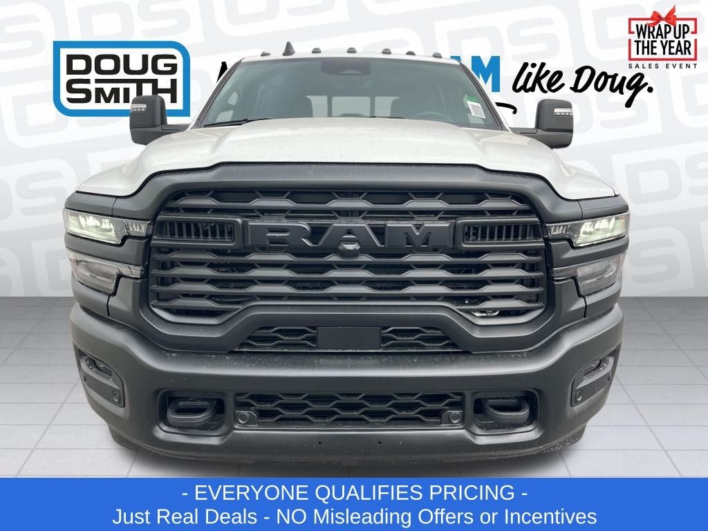 New 2026 Ram 2500 WARLOCK CREW CAB 4X4 6'4 BOX Pickup