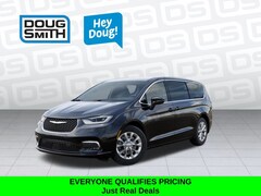 2026 Chrysler Pacifica SELECT AWD Passenger Van
