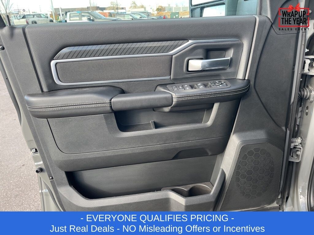 New 2026 Ram 2500 BIG HORN CREW CAB 4X4 6'4 BOX Pickup