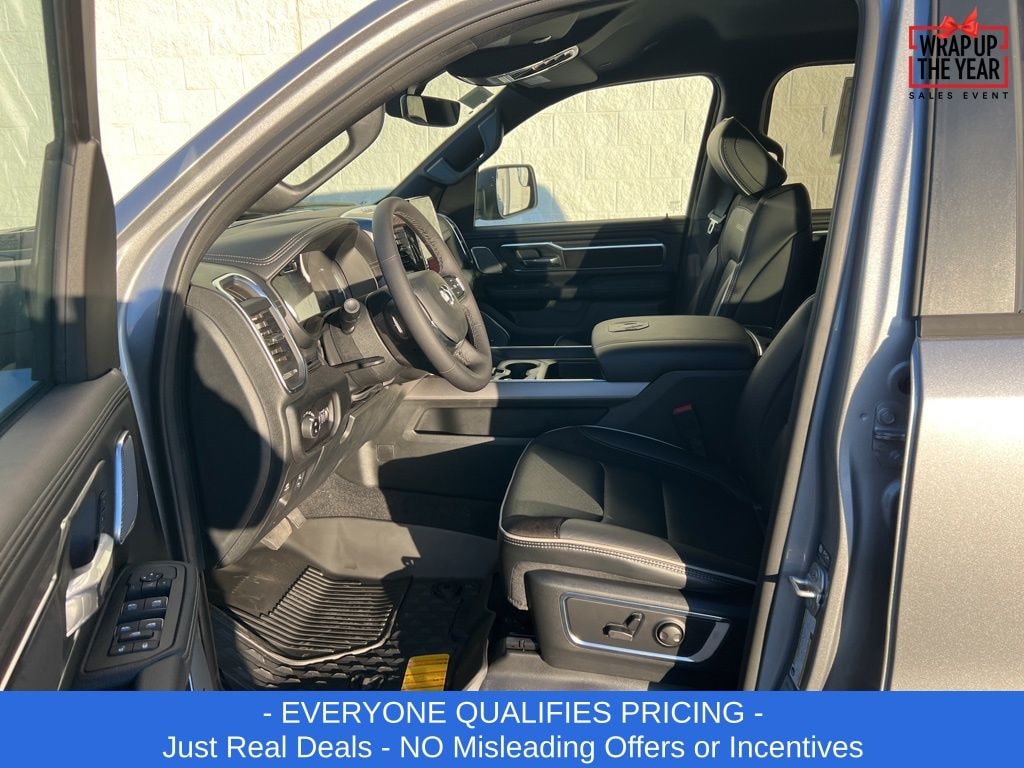 New 2026 Ram 1500 LARAMIE CREW CAB 4X4 5'7 BOX Pickup