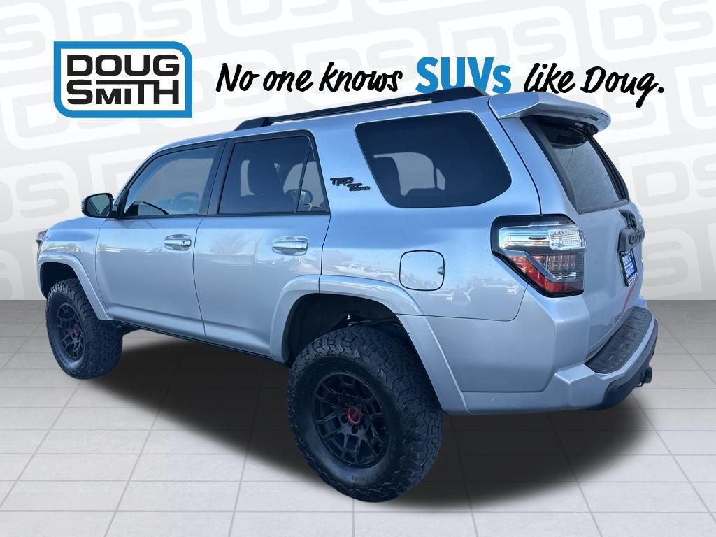 2020 Toyota 4Runner TRD Off-Road photo 4