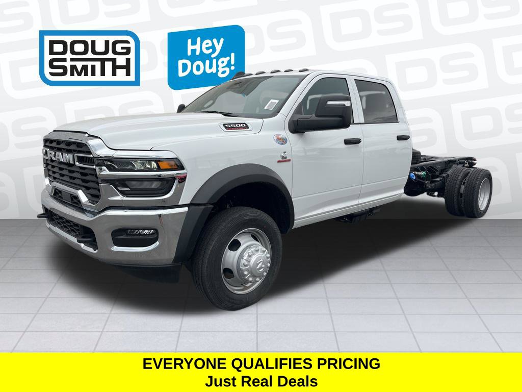 2025 Ram 5500 Chassis Cab TRADESMAN  CREW  4X4 84' CA Pickup
