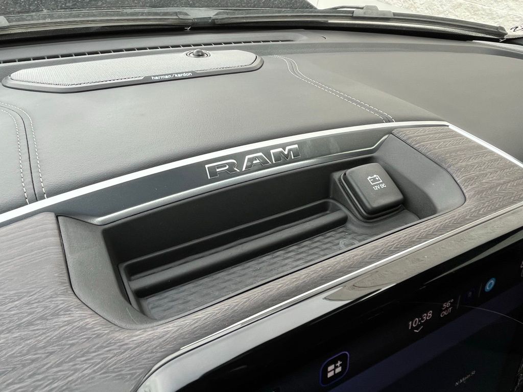 2026 RAM 1500 Laramie - Photo 20