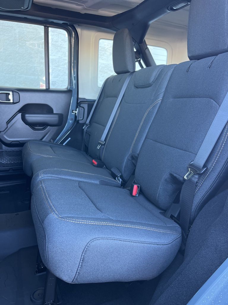 2026 Jeep Wrangler 4-Door Willys - Photo 24