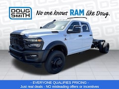 2025 Ram 5500 Chassis Cab 5500 TRADESMAN CHASSIS CREW CAB 4X4 84' CA Pickup