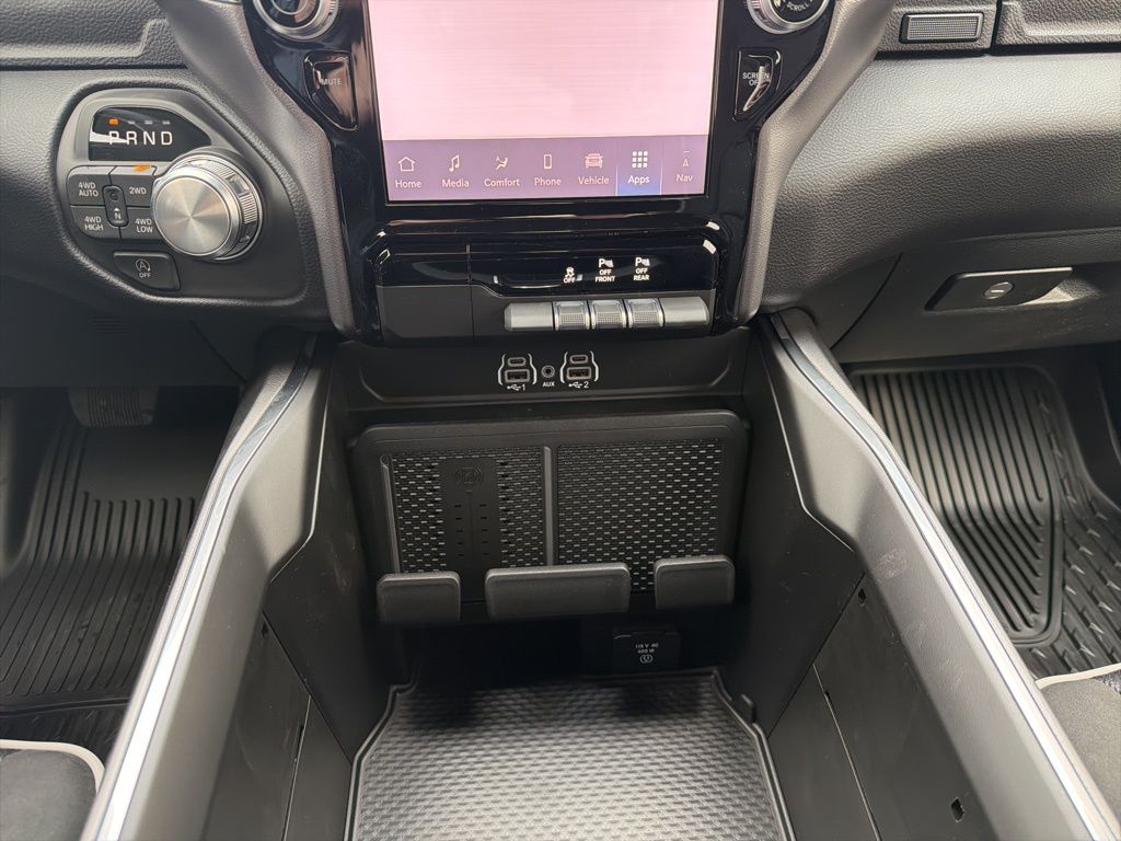 2026 RAM 1500 Laramie - Photo 19