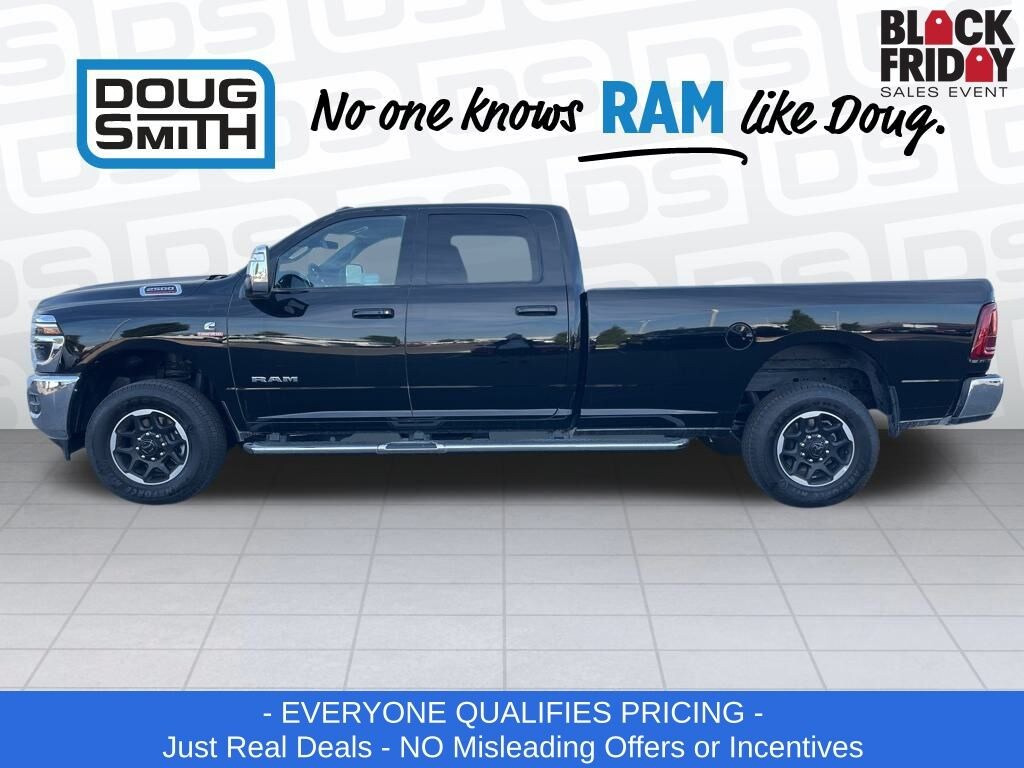 New 2025 Ram 2500 LARAMIE CREW CAB 4X4 8' BOX Pickup
